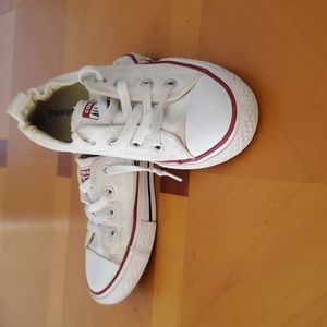 Converse Kids Shoreline Slip-On Cream Sneakers Size 2